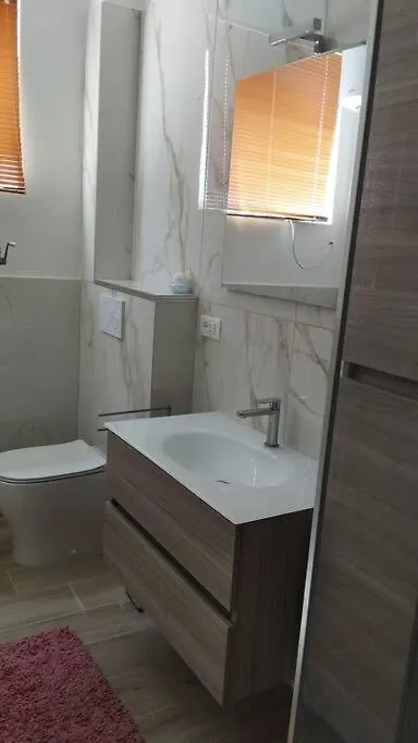 Apartment Casa Guerrina Grazioso Appartamento Bologna Italy
